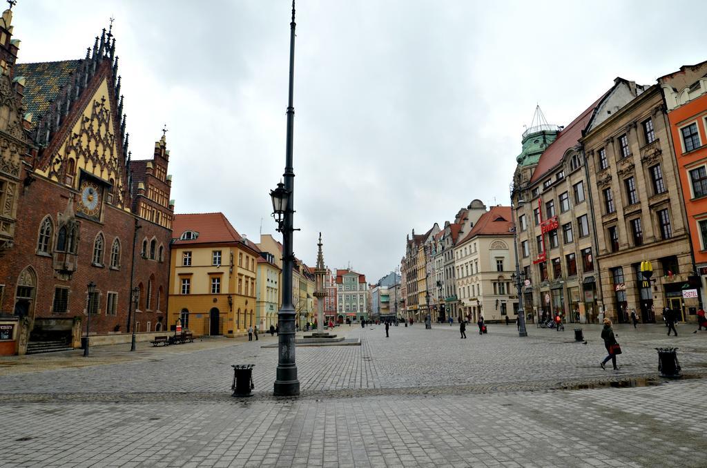 The One Hostel Wrocław Extérieur photo