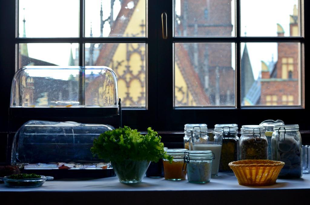 The One Hostel Wrocław Extérieur photo
